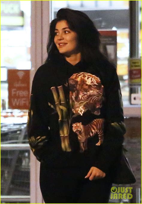 Kylie Jenner Takes on the Weekend With White Wine and Gucci 